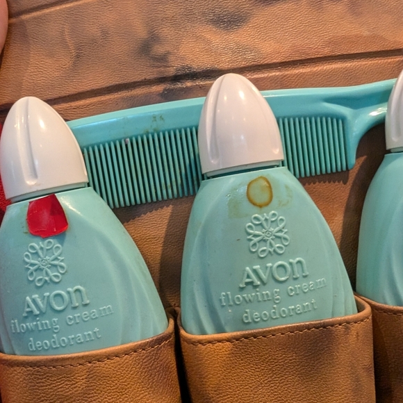 Avon Vintage Set with Red Case - Picture 4 of 7